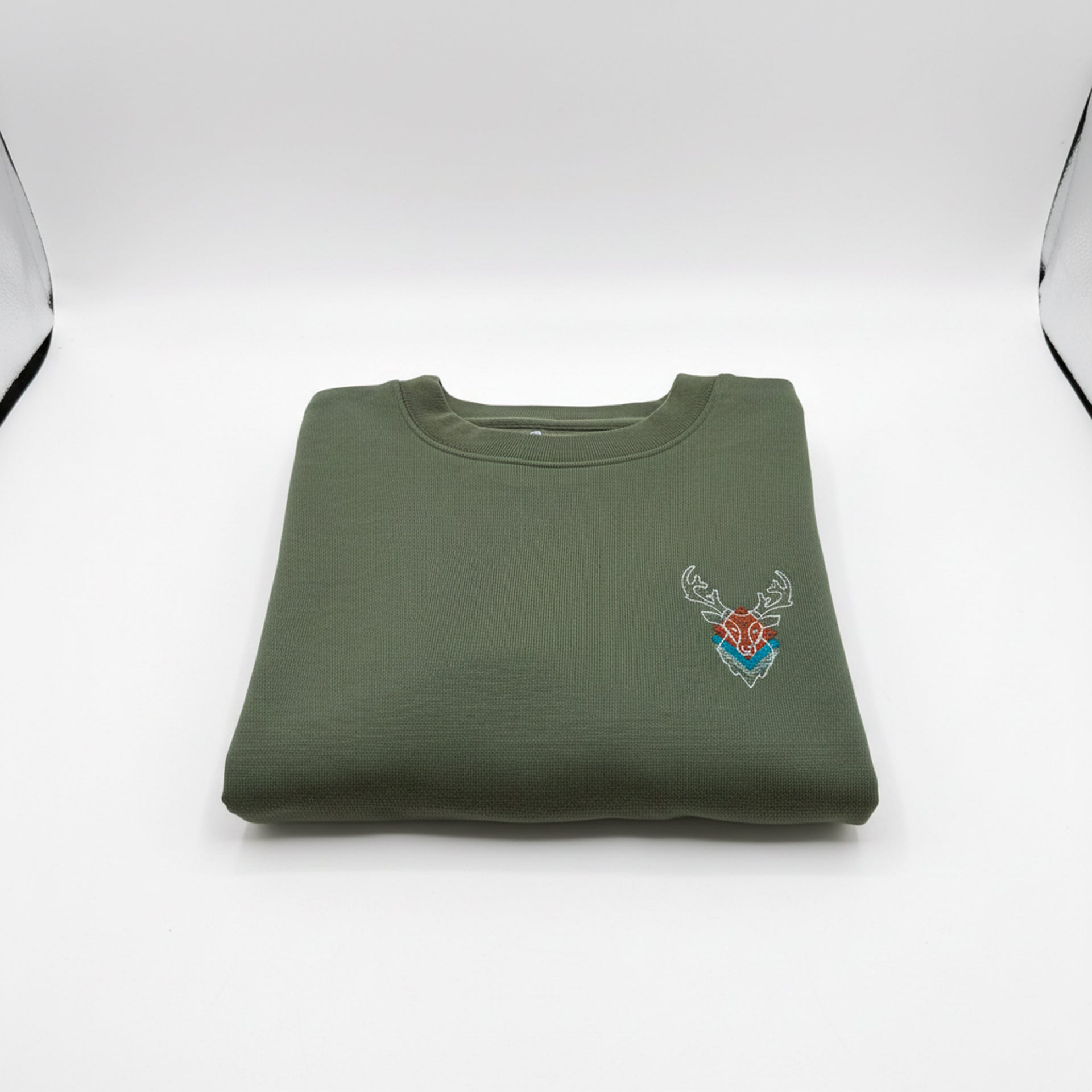 
                  
                    De Hert Mini | Sweater Unisex | Khaki
                  
                