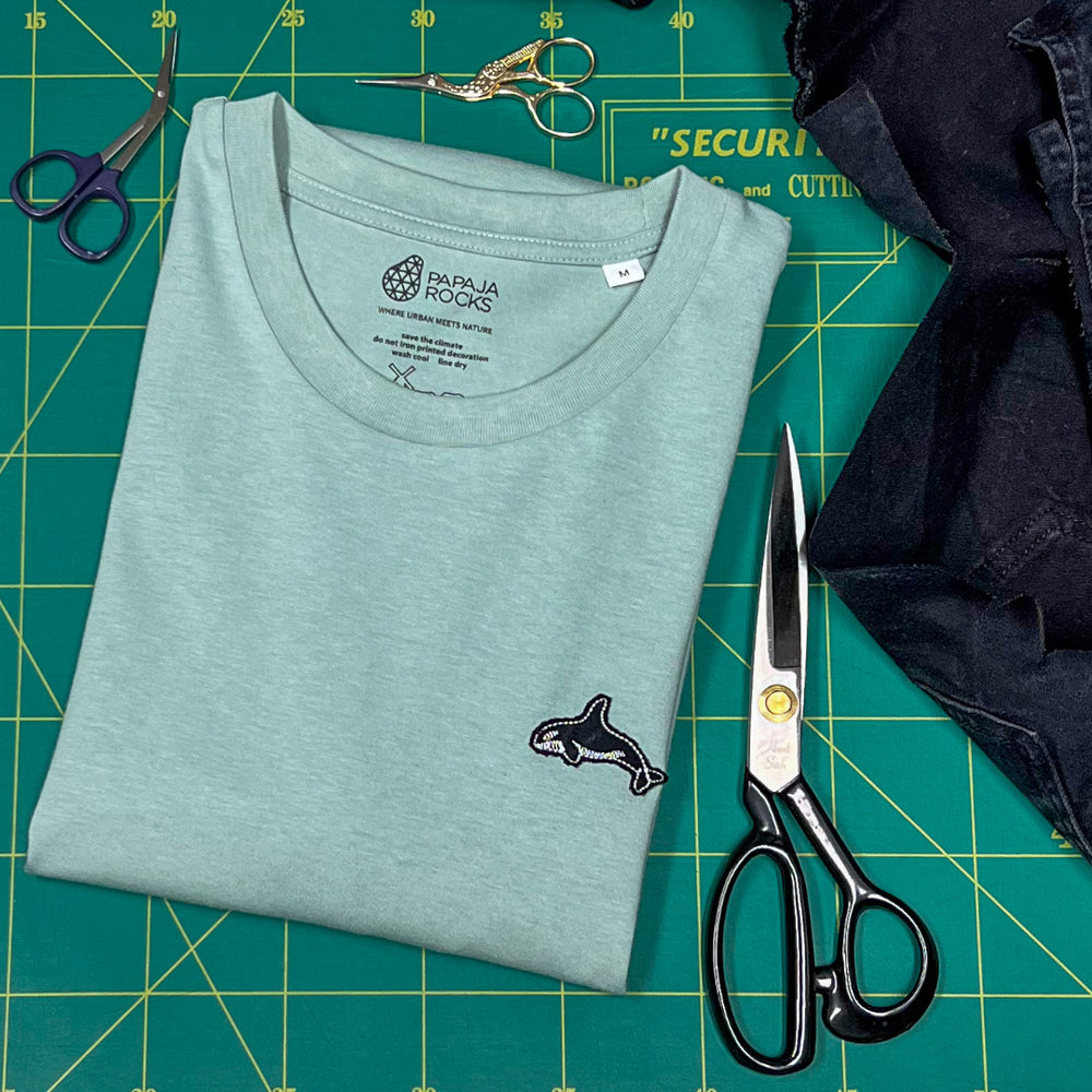 
                  
                    De Orca Re-Use | T-shirt Unisex | Aloe
                  
                
